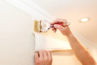 Pose de papier peint à Feule — revêtements muraux et toiles de verre